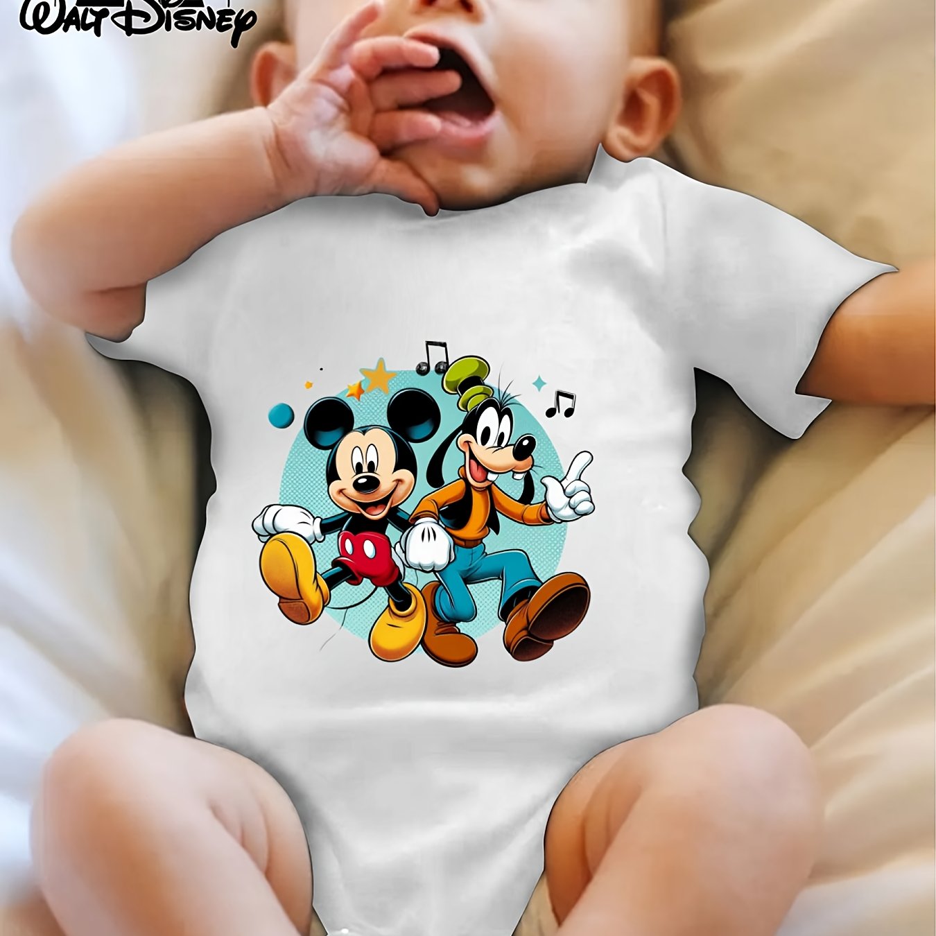 Disney Baby Mickey and Goofy Cute Printed Triangle Onesie for Outdoor Fun 0-3 Years