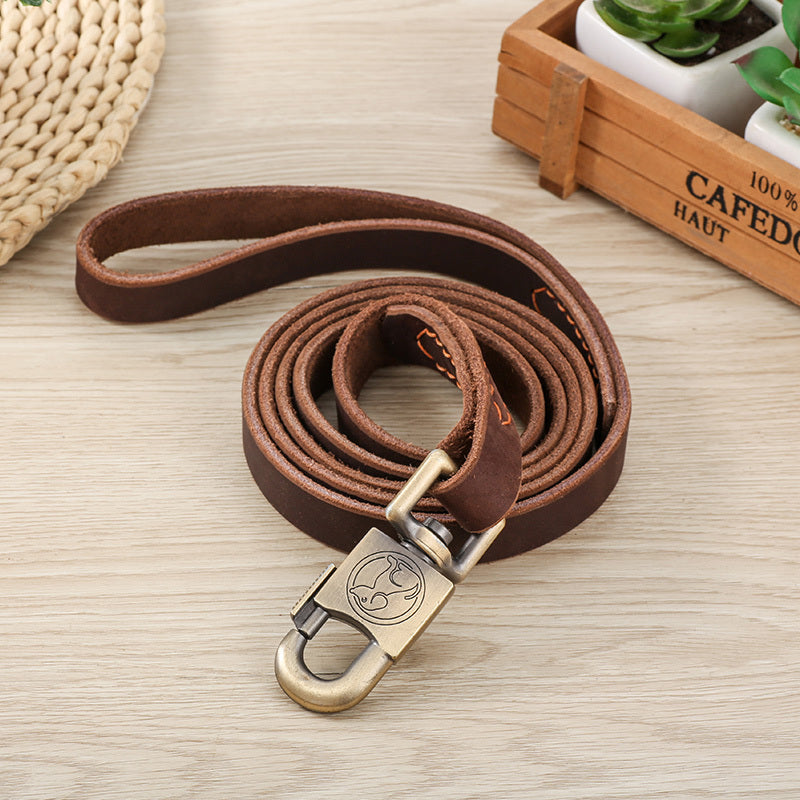 Leather Dog Leash 6FT * 3/4 "- A powerful heavy-duty training belt suitable for large, medium, and small dogs. The genuine leather Leash is soft and comfortable with a sturdy large lock, making it perfect for training and wal
