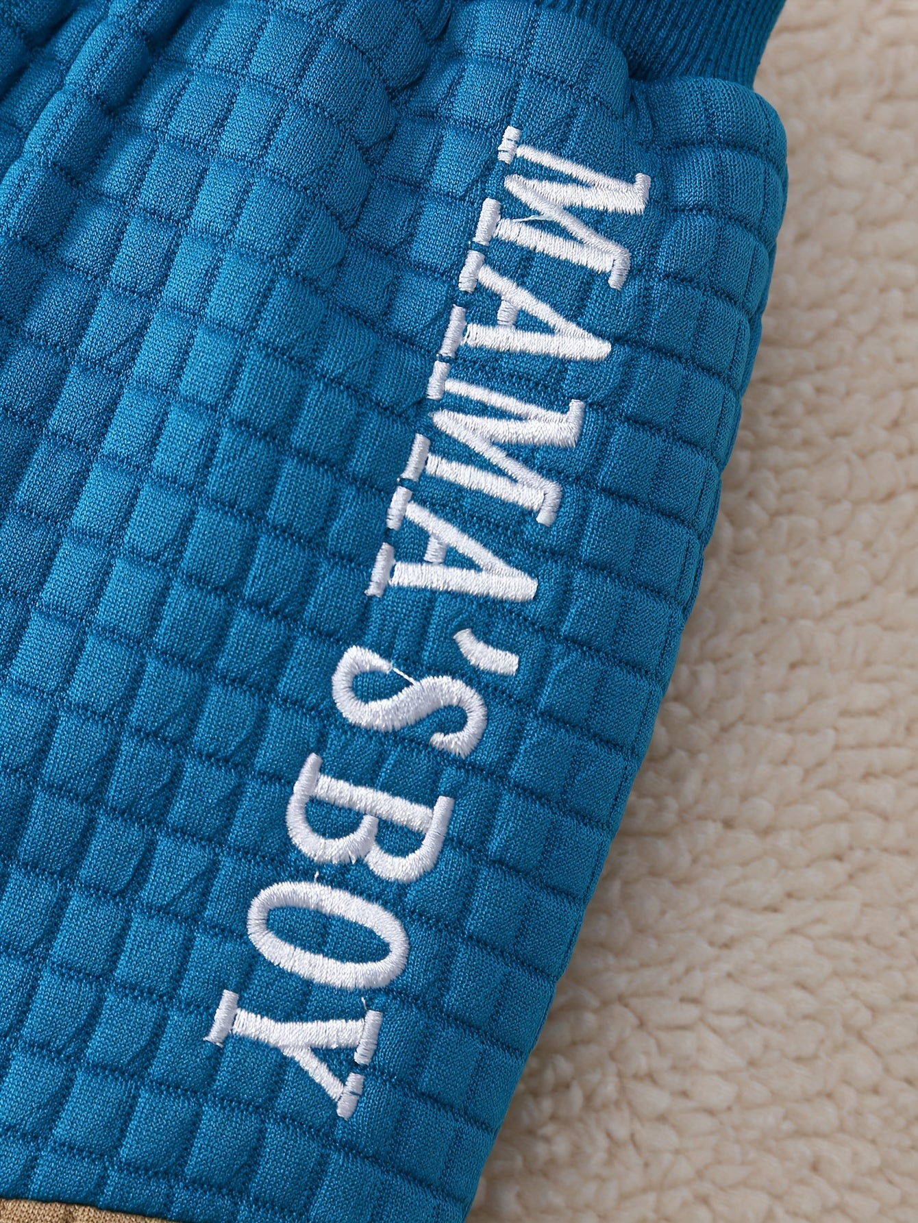 2pcs Baby Boy Pants Set, Teddy Bear Zhangzai Huafu Grid Contrasting Splicing Long Sleeved Shirt+mother's Boy Letter Embroidery Contrasting Pants Set, Newborn Autumn And Winter Cute Clothing, Perfect for Outdoor