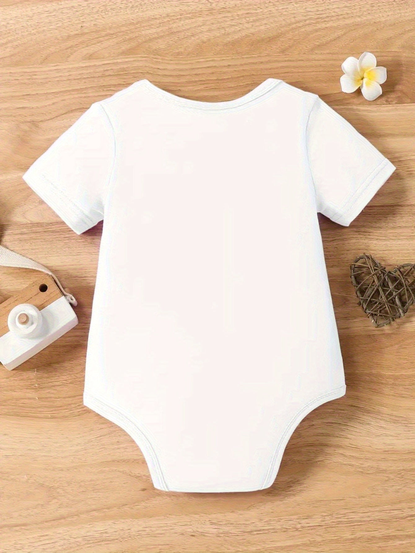Adorable This Baby Made With Love Shark Print Cotton Onesie for Newborn Girls
