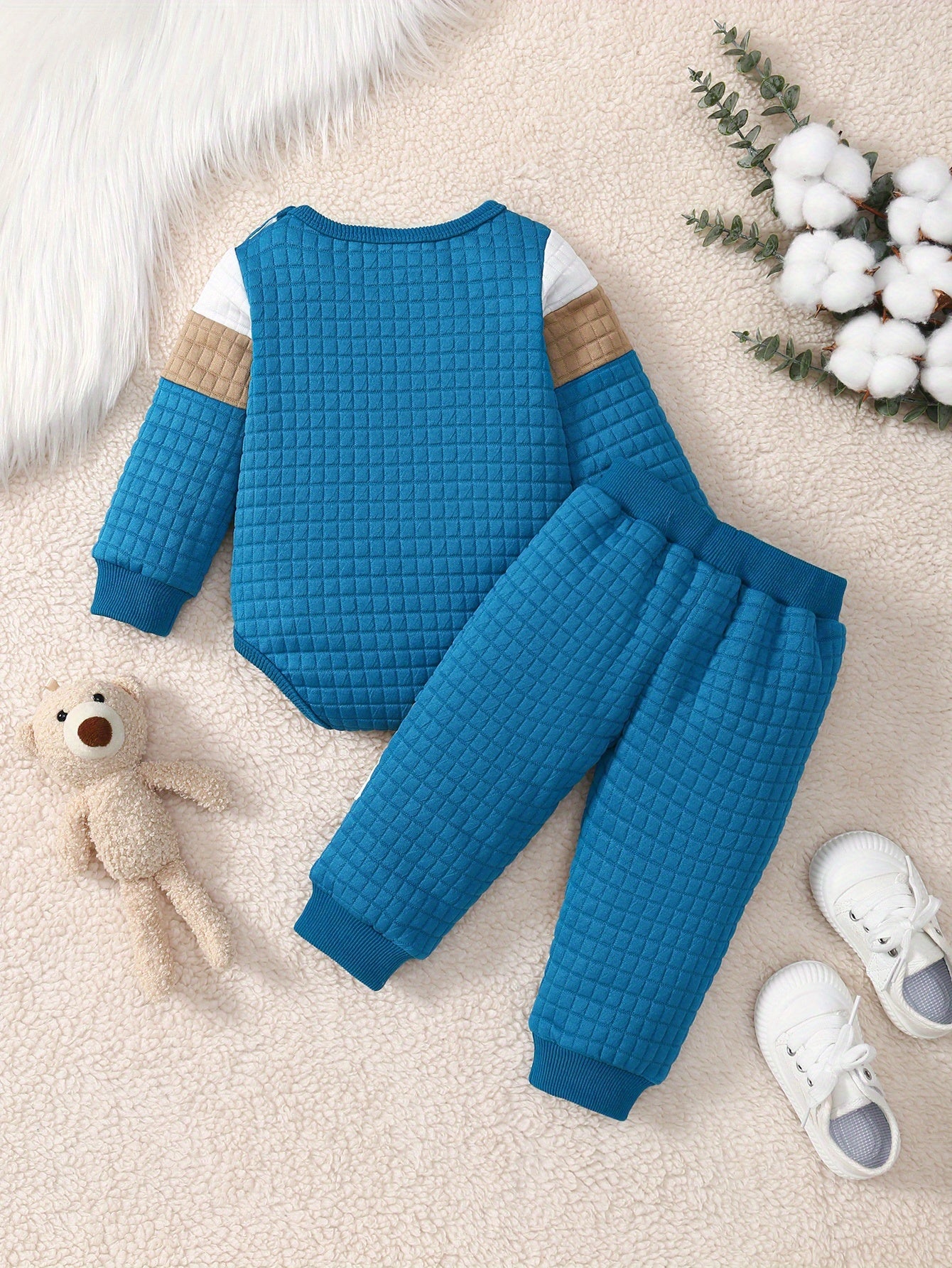 2pcs Baby Boy Pants Set, Teddy Bear Zhangzai Huafu Grid Contrasting Splicing Long Sleeved Shirt+mother's Boy Letter Embroidery Contrasting Pants Set, Newborn Autumn And Winter Cute Clothing, Perfect for Outdoor