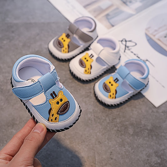 Soft-soled children's sandals 0-1 years old spring, summer and autumn anti-slip breathable head covering toddler shoes 0-6-12 months no falling baby shoes suitable for both men and women
