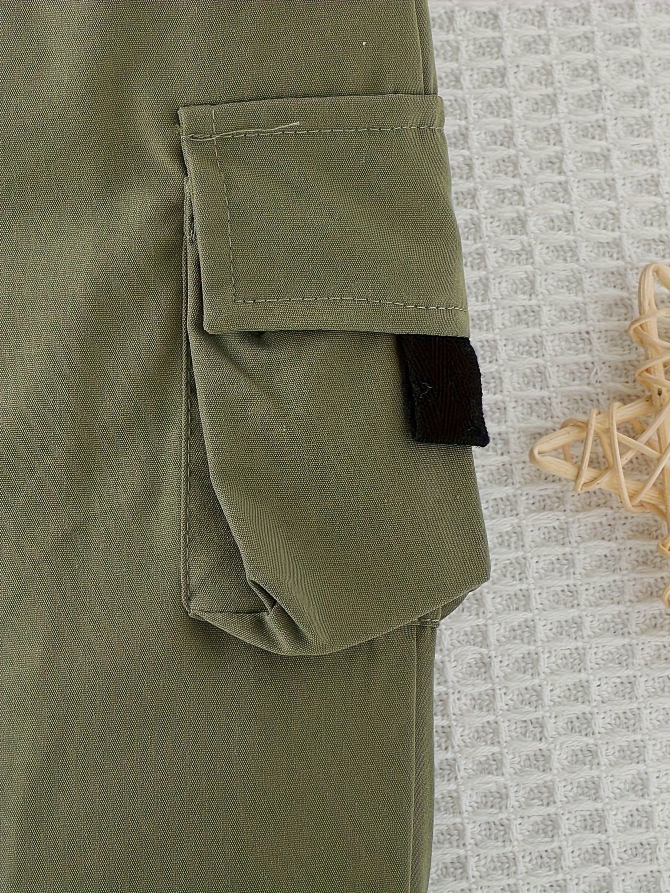 Three-Piece Short Sleeve Set with Letter Prints for Boys Infants Perfect for Spring Summer