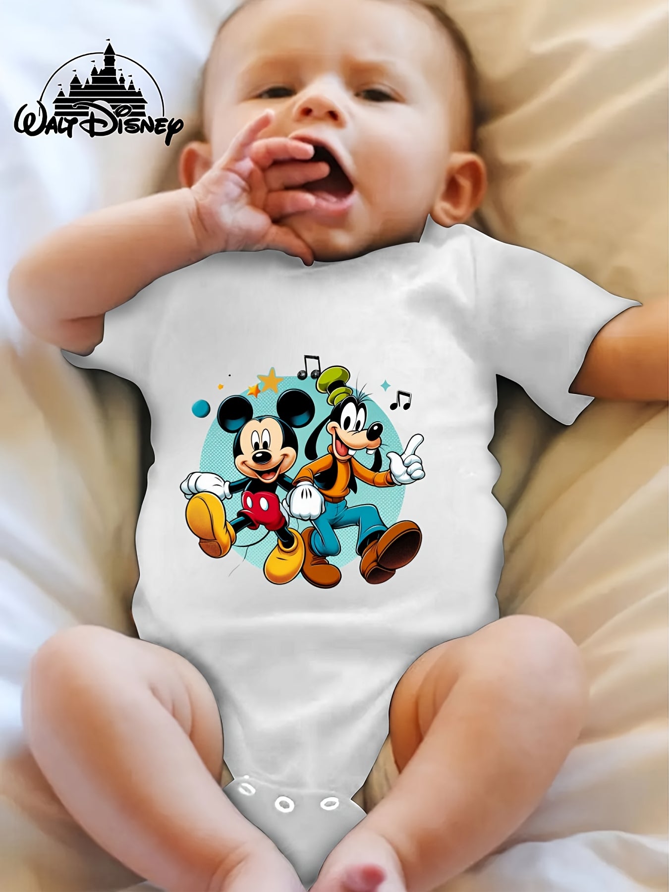 Disney Baby Mickey and Goofy Cute Printed Triangle Onesie for Outdoor Fun 0-3 Years