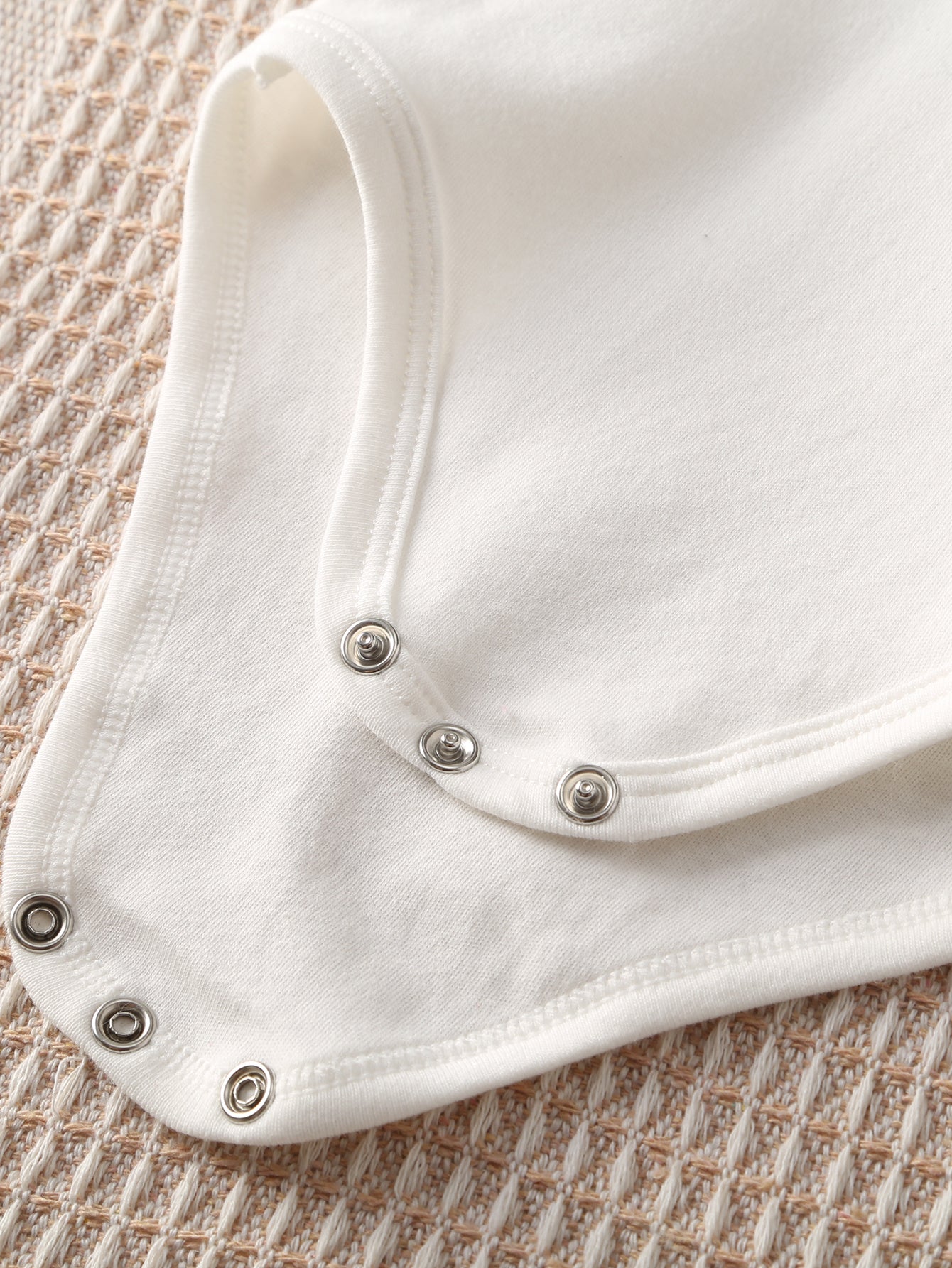 Cute Cartoon Bear Baby Onesie High Quality Cotton Bodysuit for Newborns 0 to 12 Months