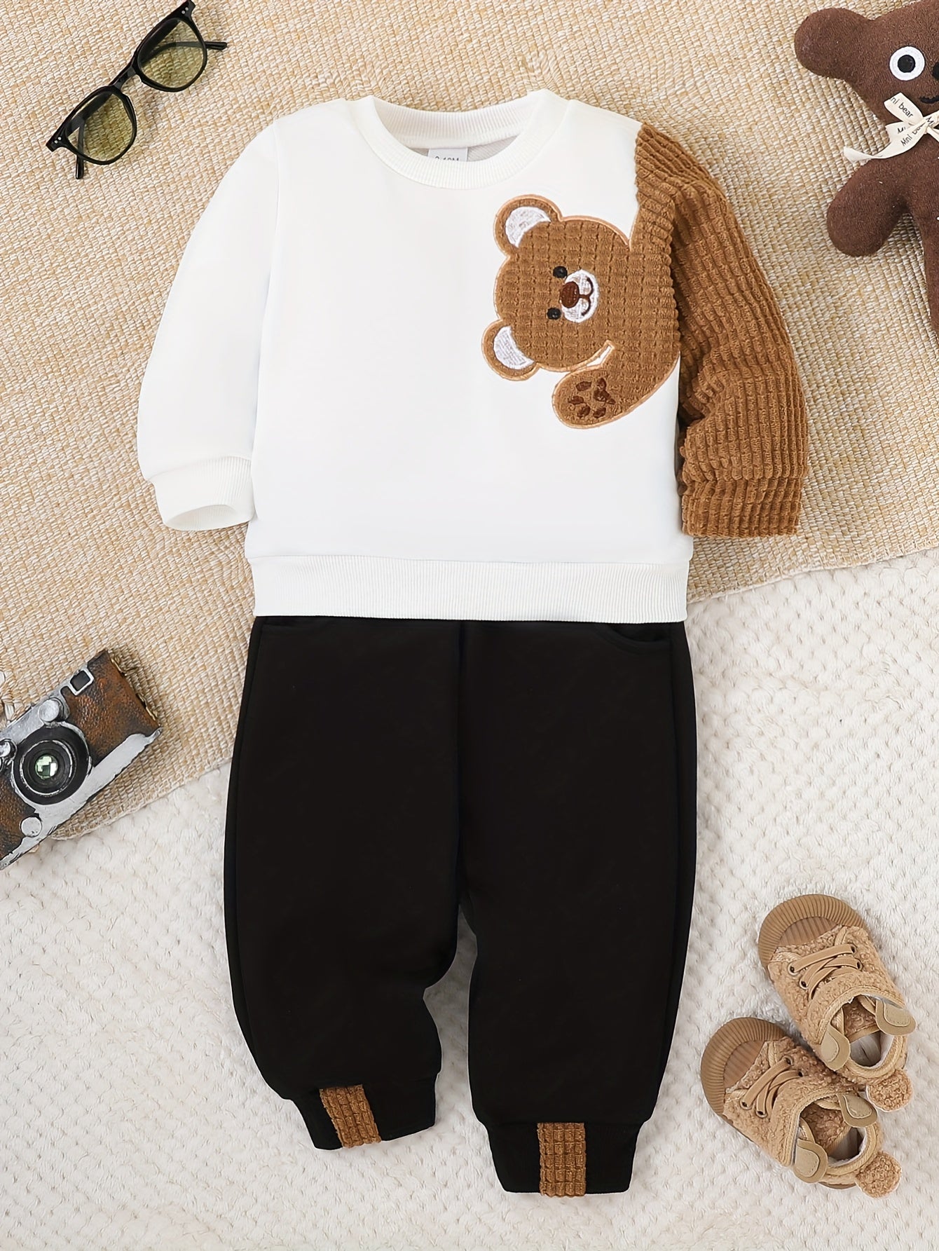 Baby Boys Cute Bear Embroidery Sweatshirt And Sweatpants 2pcs Fall Winter Outfit