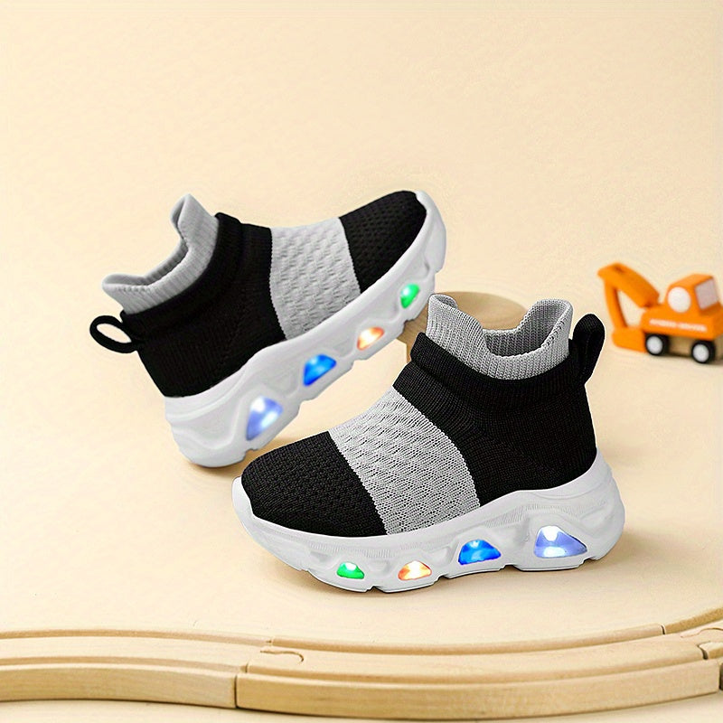 2026 LED Glowing Sole Sneakers for Boys and Girls Breathable Retro Street Style