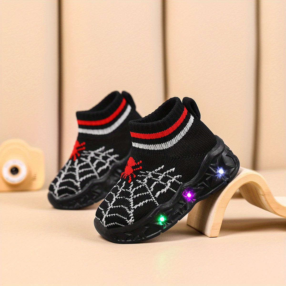 Light Up Kids Sneakers For Boys And Girls Slip Resistant Walking Shoes With Patterns