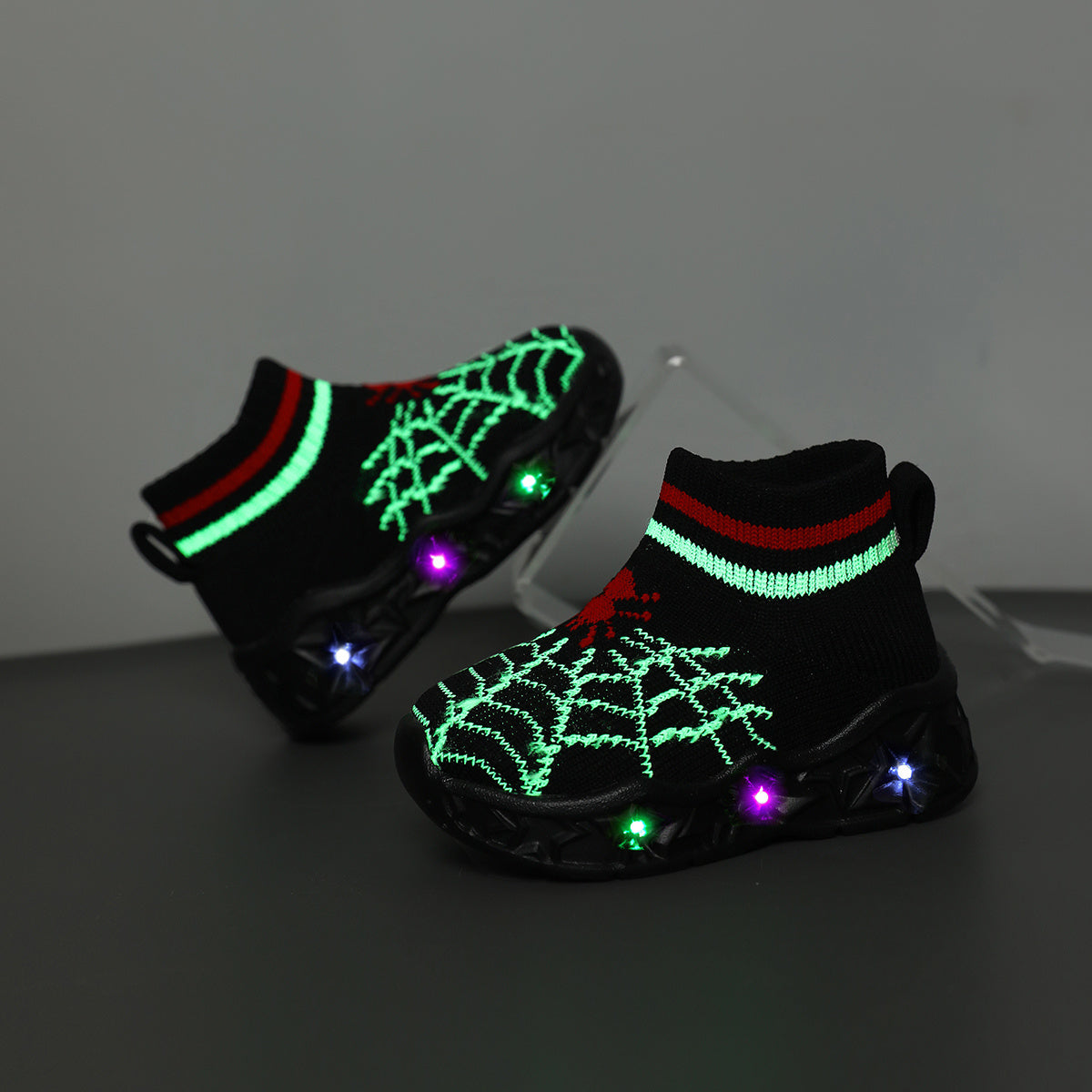Light Up Kids Sneakers For Boys And Girls Slip Resistant Walking Shoes With Patterns