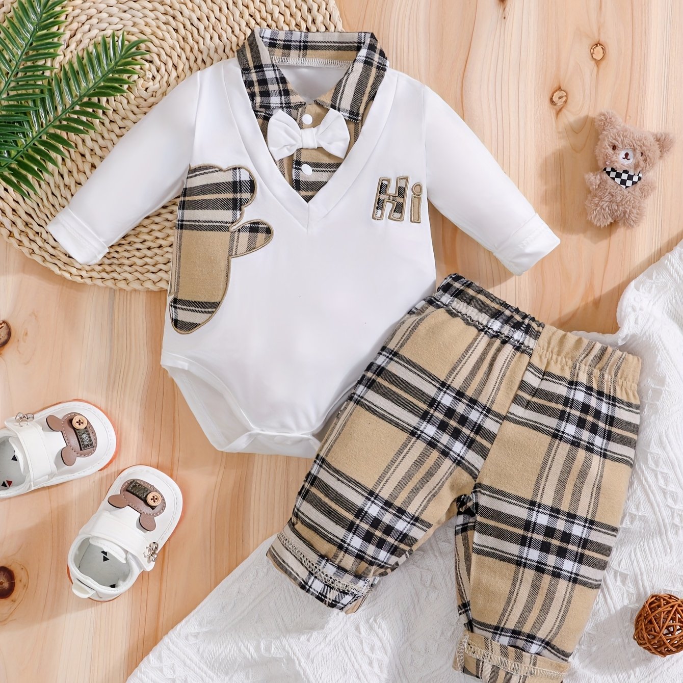 Two Piece Baby Set With Cartoon Bear Pattern And Embroidered Checkered Patches For Spring