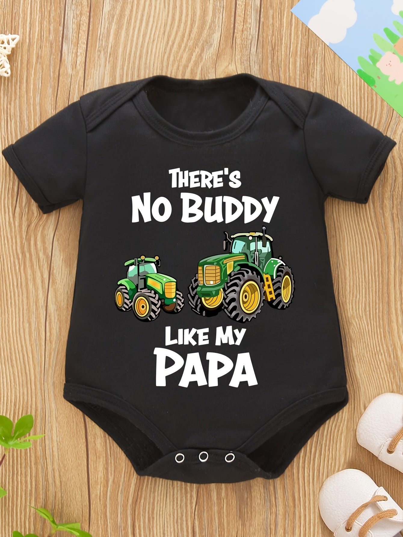 Youngsters Boys Tractor Print Cotton Onesie with Cute Papa Message for All Seasons