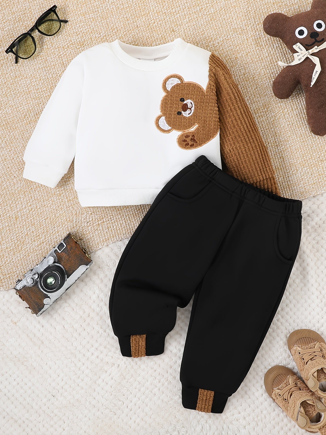 Baby Boys Cute Bear Embroidery Sweatshirt And Sweatpants 2pcs Fall Winter Outfit