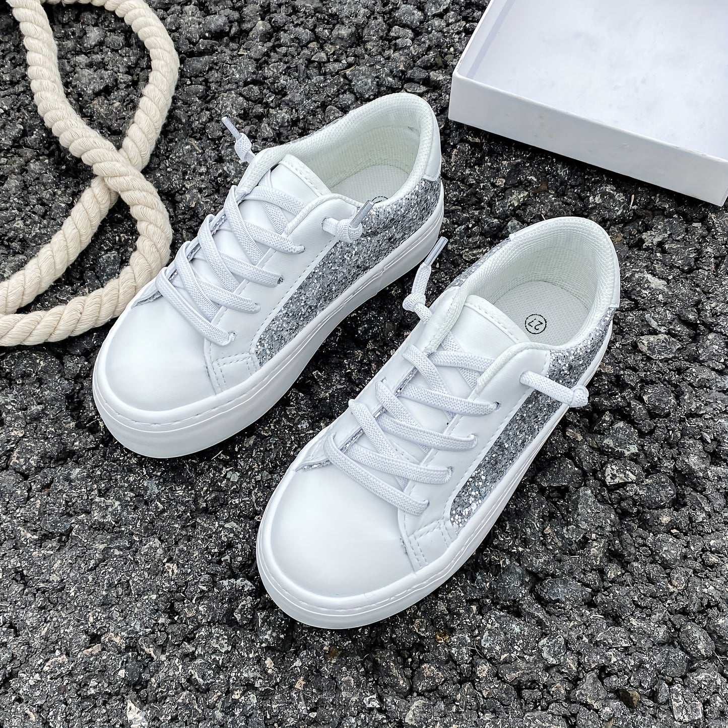 White Canvas Mid-Top Sneakers for Babies Stylish Low-Top Boys and Girls Casual Shoes