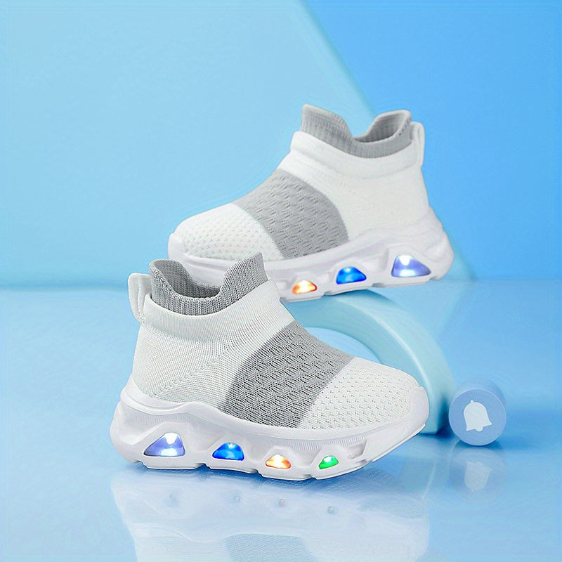 2026 LED Glowing Sole Sneakers for Boys and Girls Breathable Retro Street Style