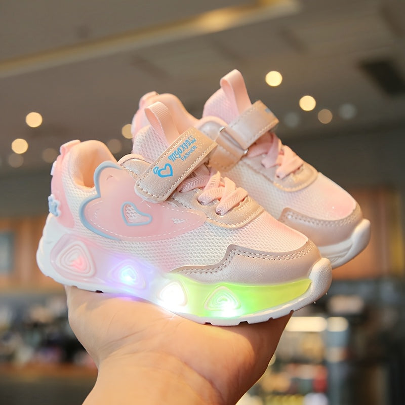 Summer Young Girls Sports Shoes with Luminous Belt Light Breathable Mesh Casual Style