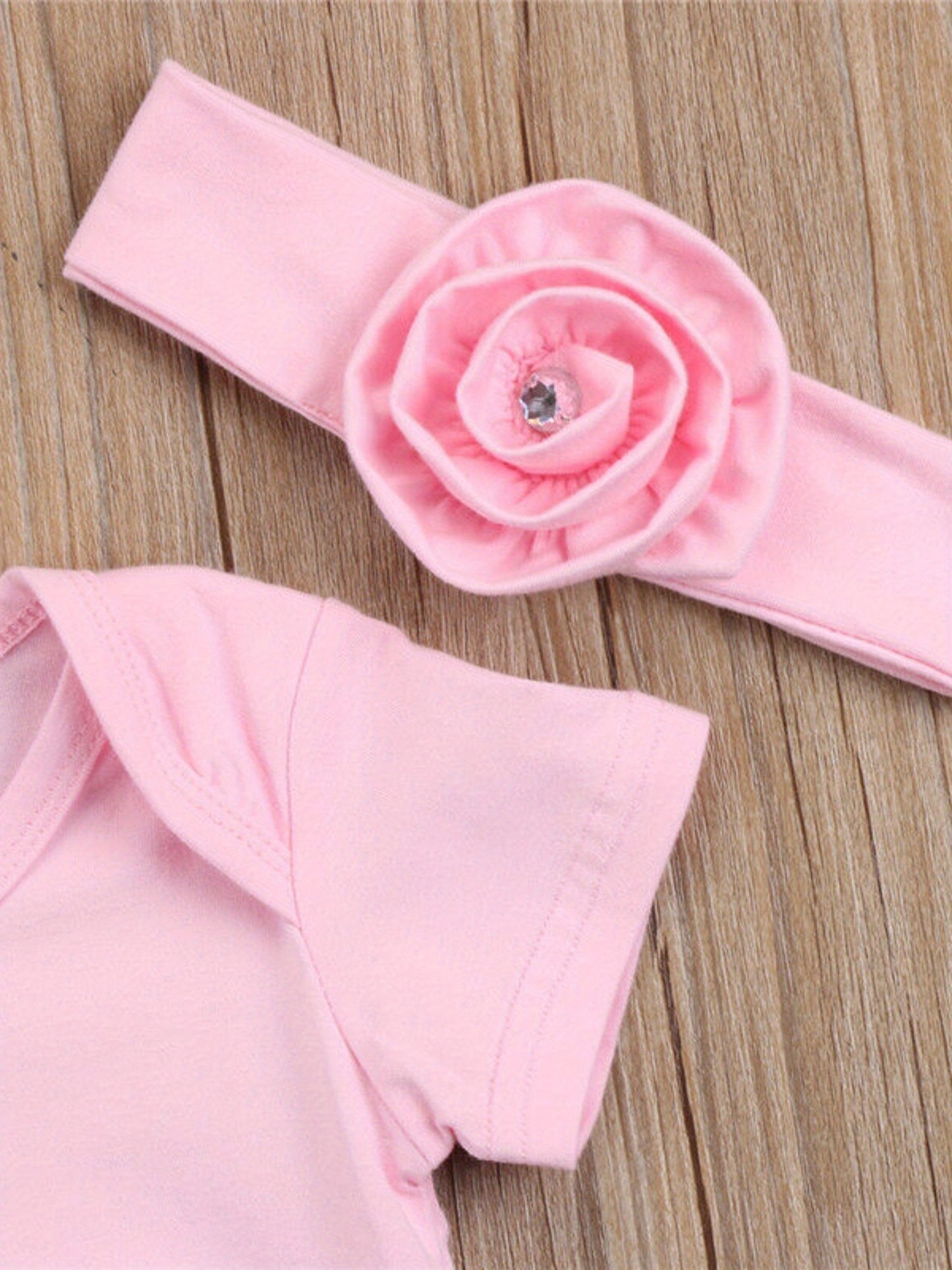 [Cotton Baby Romper] Soft Cotton Baby Girl's Floral Romper with Headband | Short Sleeve Bodysuit with Ruffled Hem & "Hello Baby" Print | Perfect for Summer, Outdoor