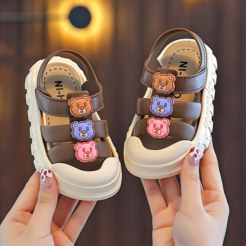 2025 Young Girls Cartoon Character Sandals Soft PVC Lightweight Beach Shoes