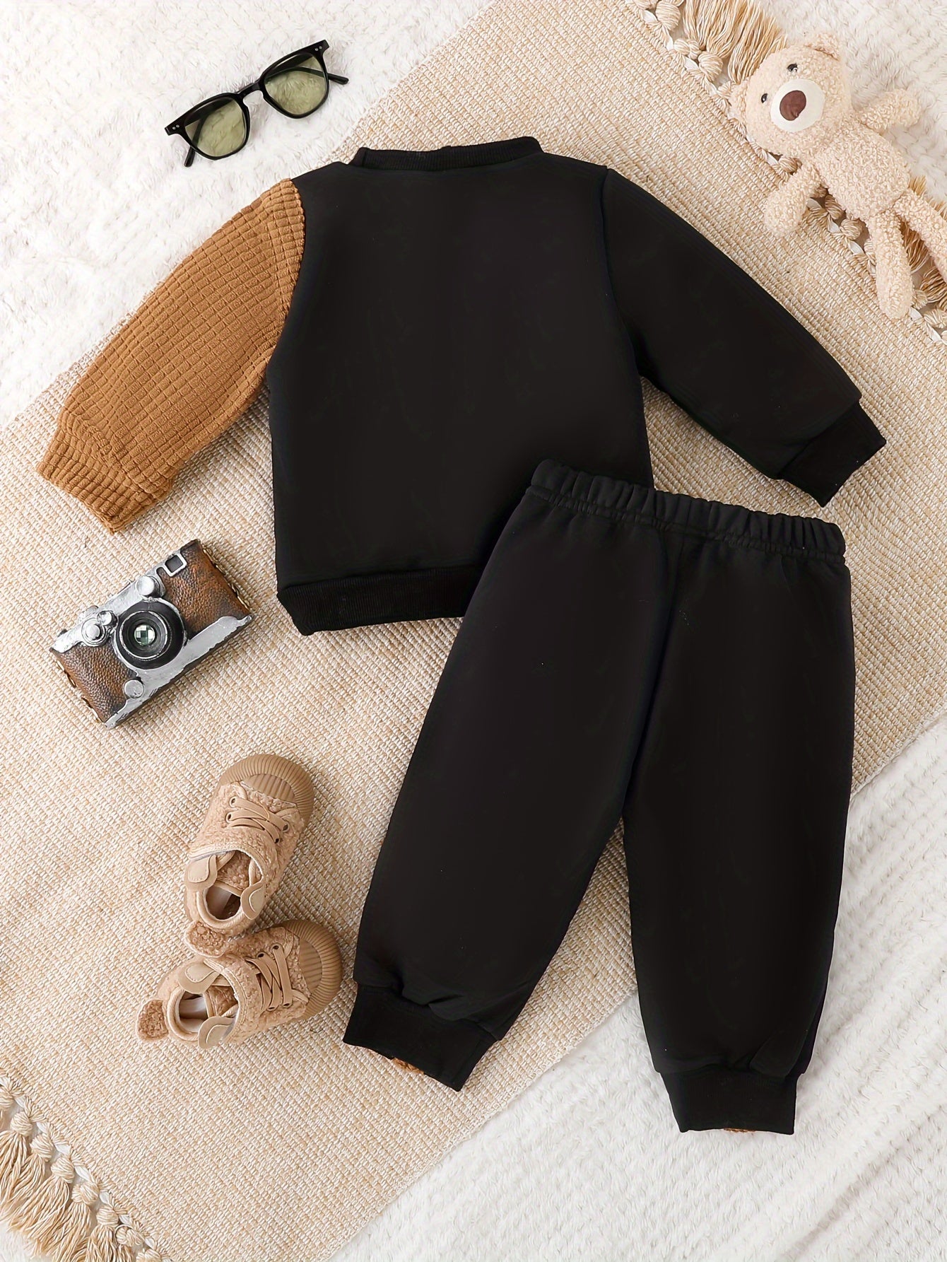 Baby Boys Cute Bear Embroidery Sweatshirt And Sweatpants 2pcs Fall Winter Outfit