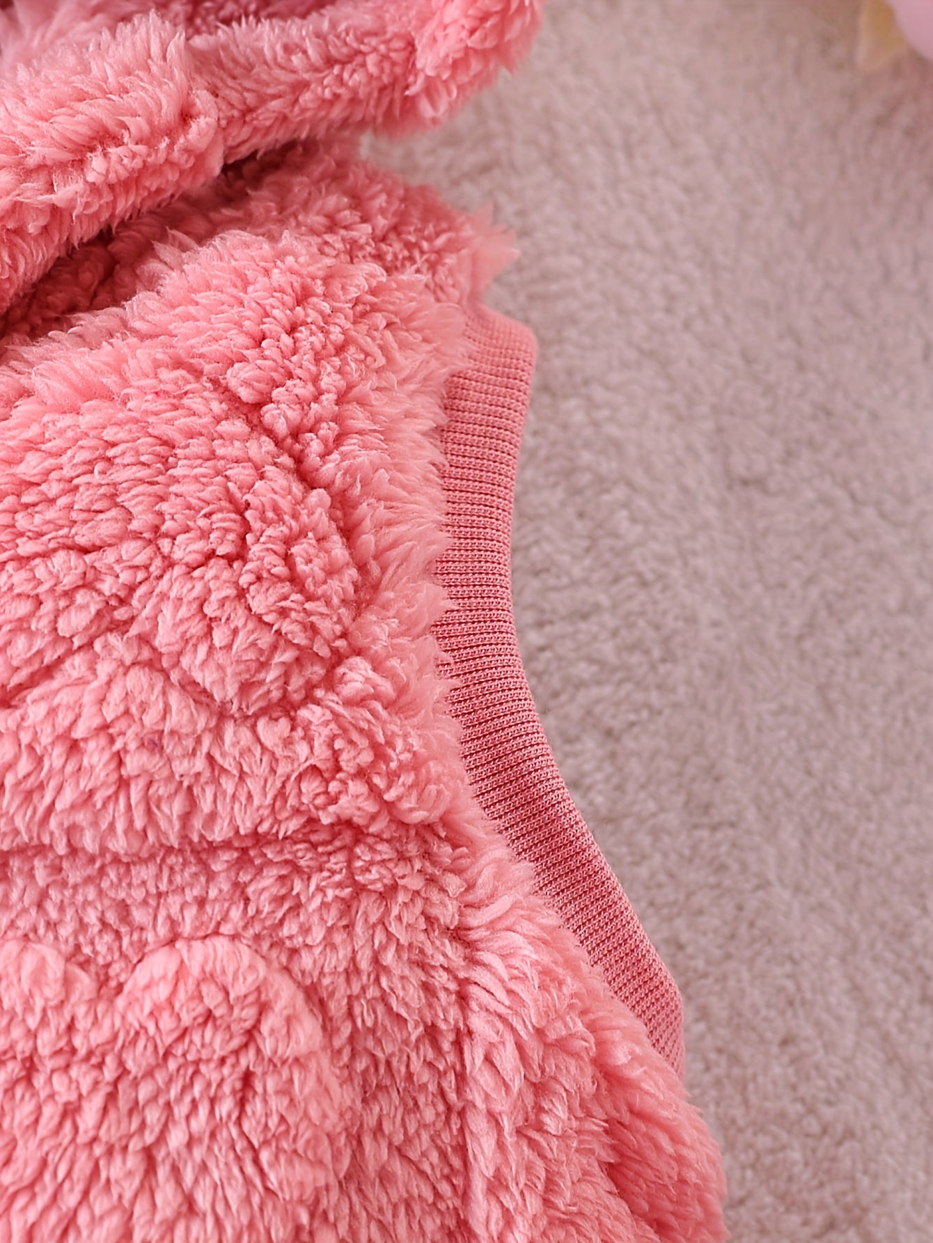 3pcs Girls And Babies Fashionable Plush Hooded Vest Top And Cuffed Trousers Set