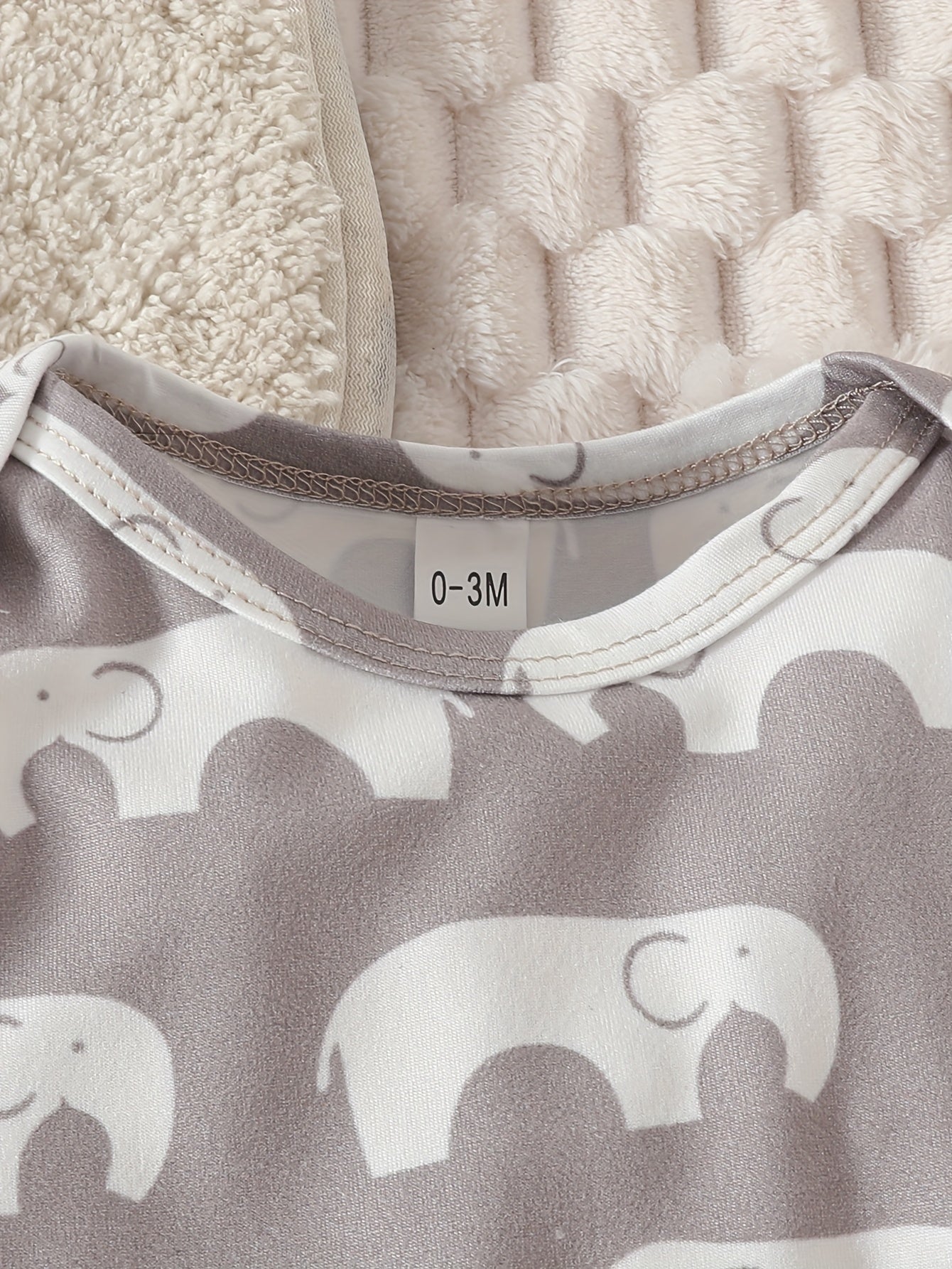 Little Peanut Youngsters Long Sleeve Rompers – Adorable Elephant Designs for Comfort