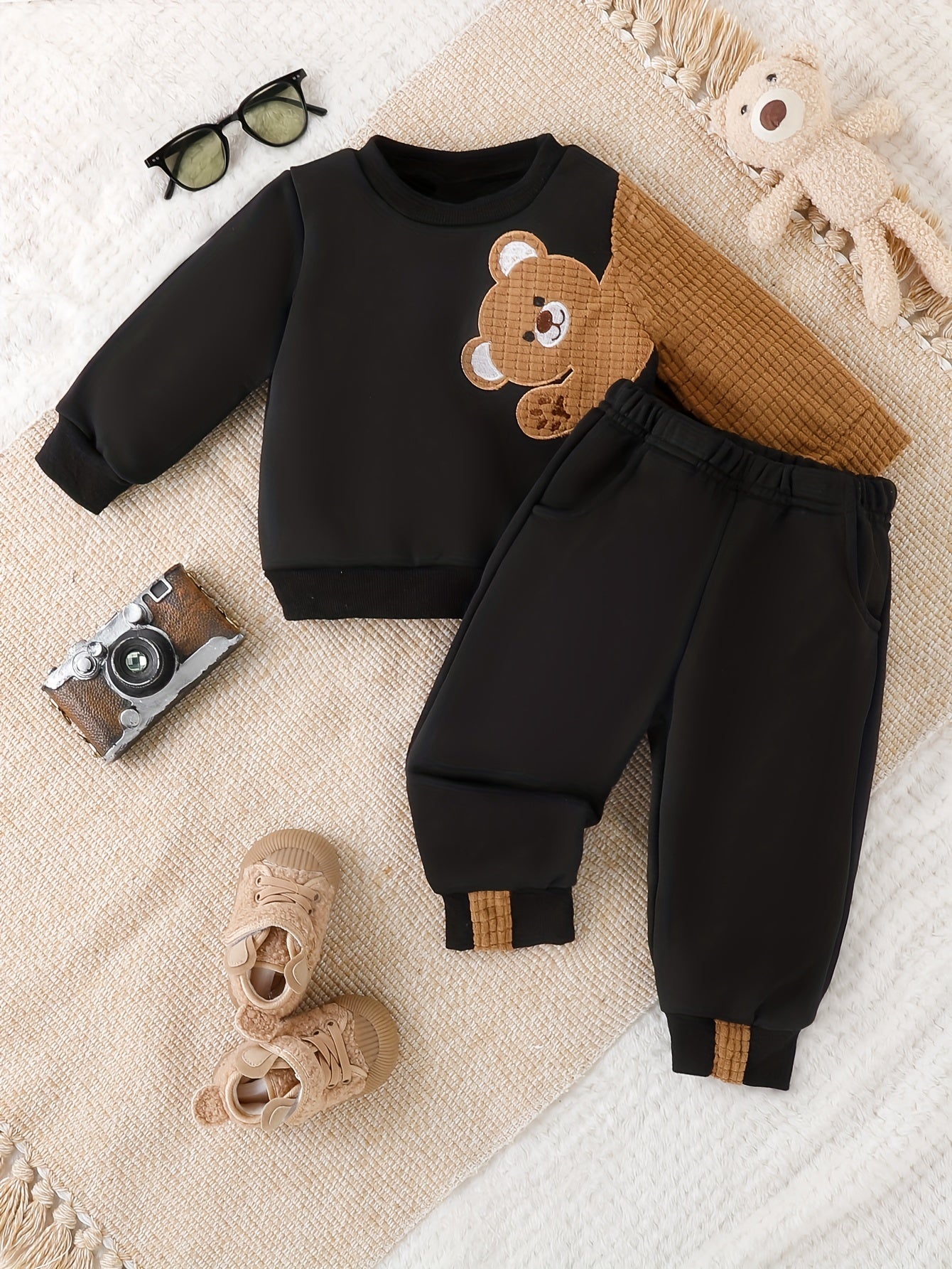 Baby Boys Cute Bear Embroidery Sweatshirt And Sweatpants 2pcs Fall Winter Outfit