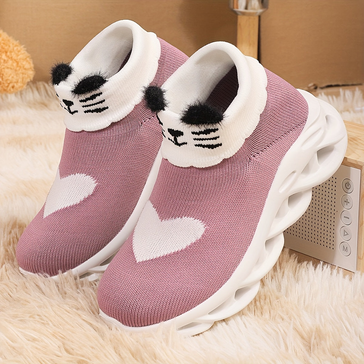 Youngsters Slip-On Sneakers Lightweight Breathable Knit Low-Top Sports Shoes for Kids