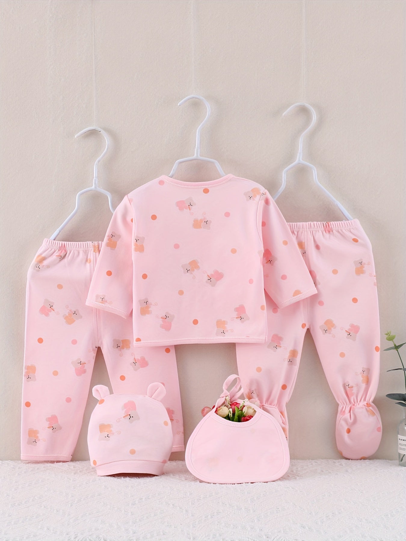 5pcs Newborn Set, Baby Autumn Pure Cotton Clothes, Cute Elephant Print, 0.0-9.84ft, with Clothes, Underwear, Hat, and Bandana Set, for Gift Giving, for Outdoor, Perfect for Outdoor