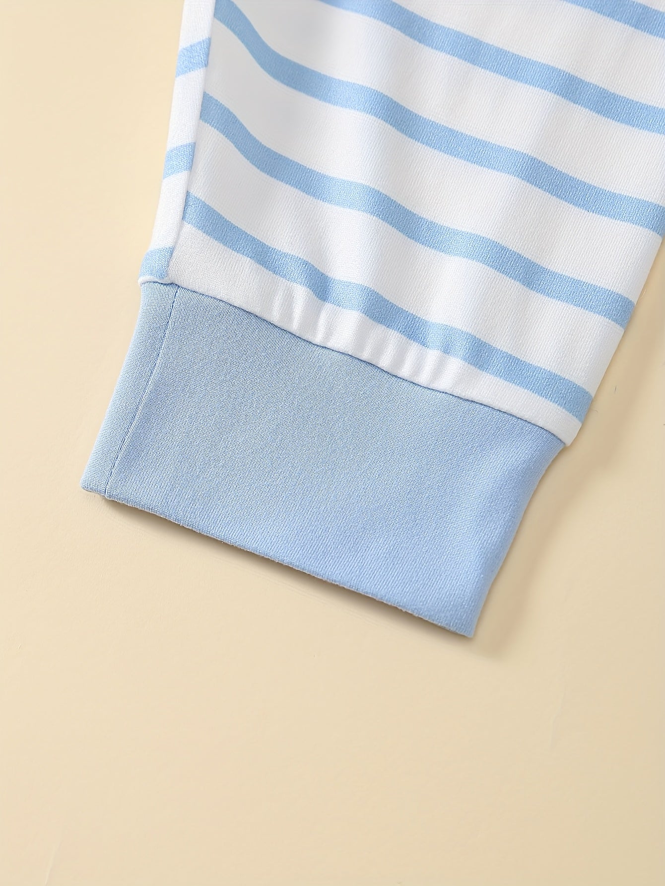 Boys' 4pcs Outfit Set - Cute All-Season Knit Polyester With Spandex, Long Sleeve Crew Neck, All Over Print, Loose Fit With Matching Hat And Hand Claps, For Outdoor