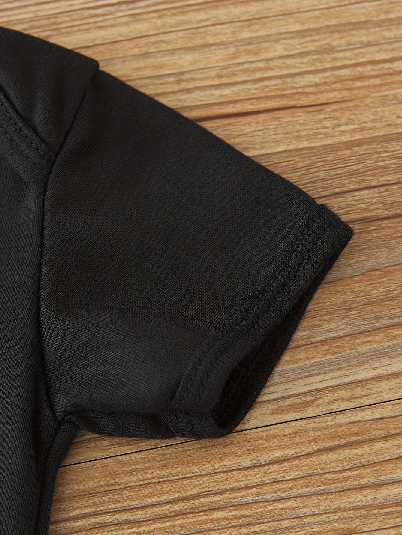 Youngsters Boys Tractor Print Cotton Onesie with Cute Papa Message for All Seasons