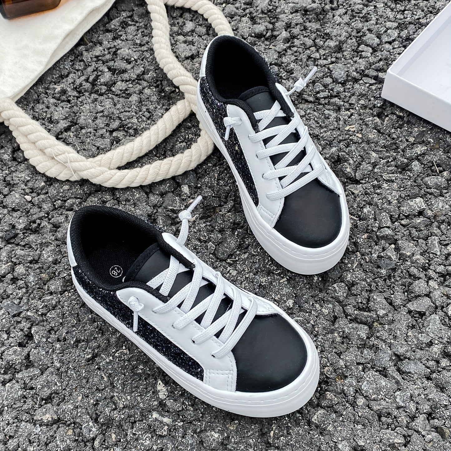 White Canvas Mid-Top Sneakers for Babies Stylish Low-Top Boys and Girls Casual Shoes