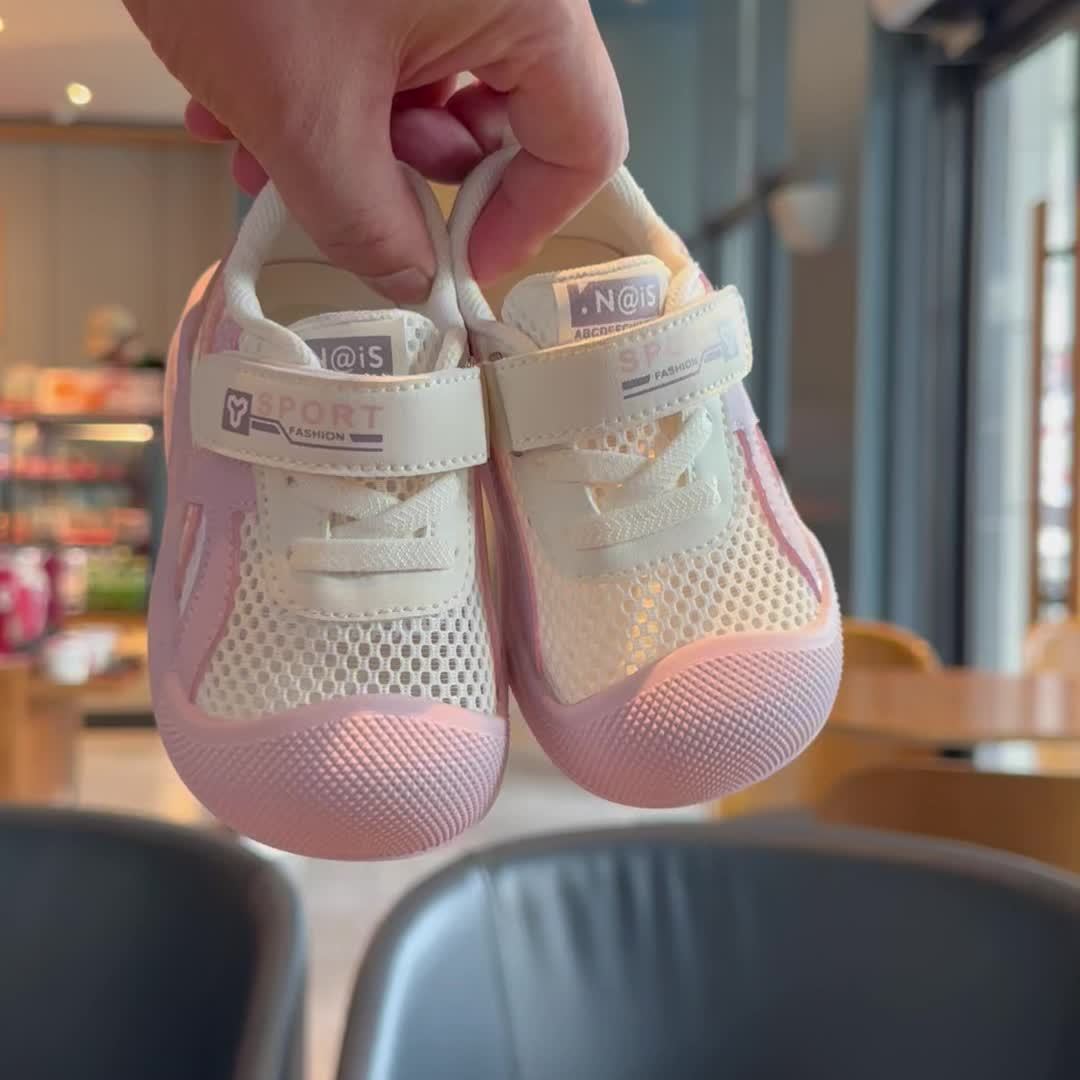 Breathable Mesh Walking Shoes for Baby Boys and Girls Ideal for Spring and Summer