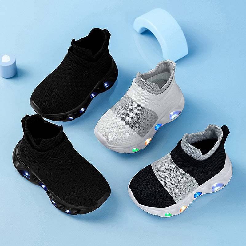 2026 LED Glowing Sole Sneakers for Boys and Girls Breathable Retro Street Style