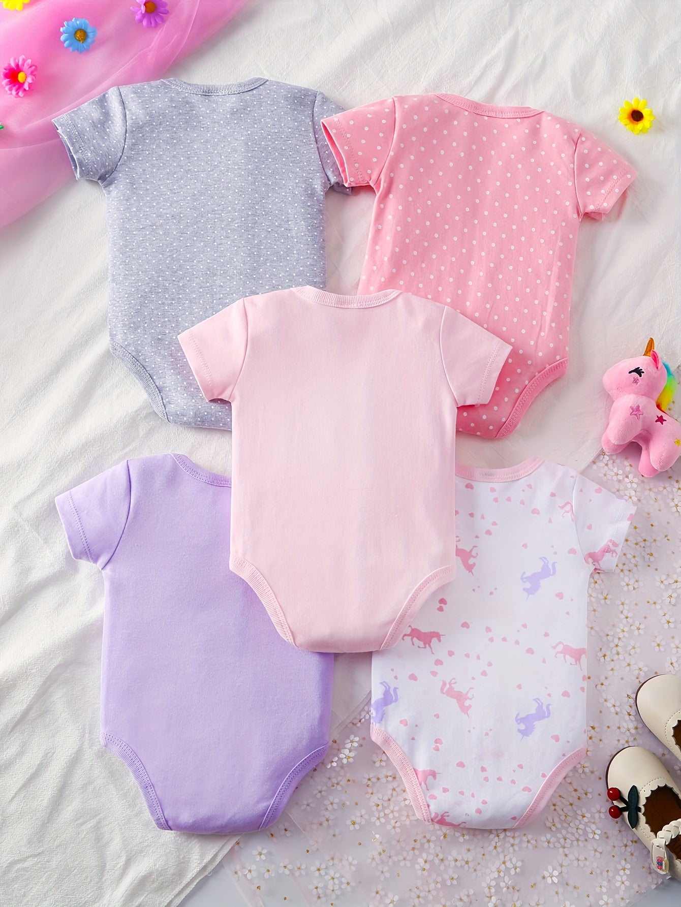 5 Piece Baby Girl Cartoon Triangle Onesies Set Crawling