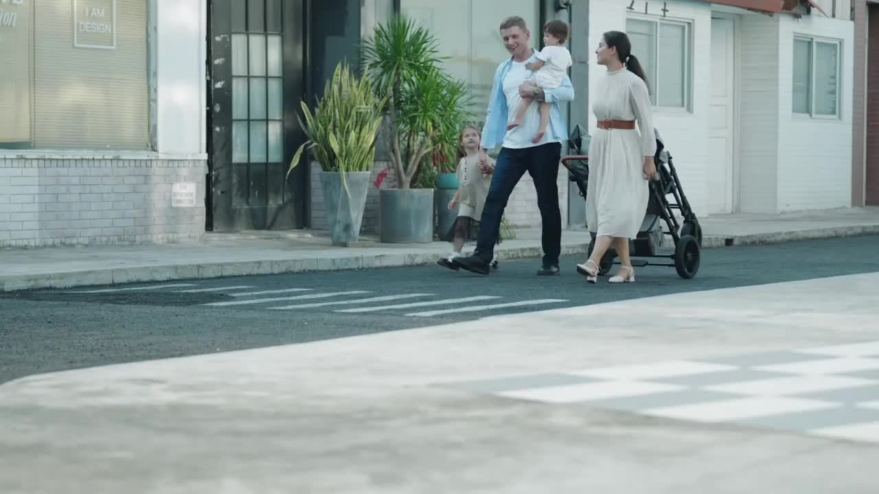 Cochildor Lightweight High Landscape Quadruplets Stroller (4 Seater), Collapsible Wagon Stroller with Seats, Adjustable Push Handle, And Removable UV Sun Canopy, Oversized Storage Basket, Baby Items Suitable for Shopping, Pic