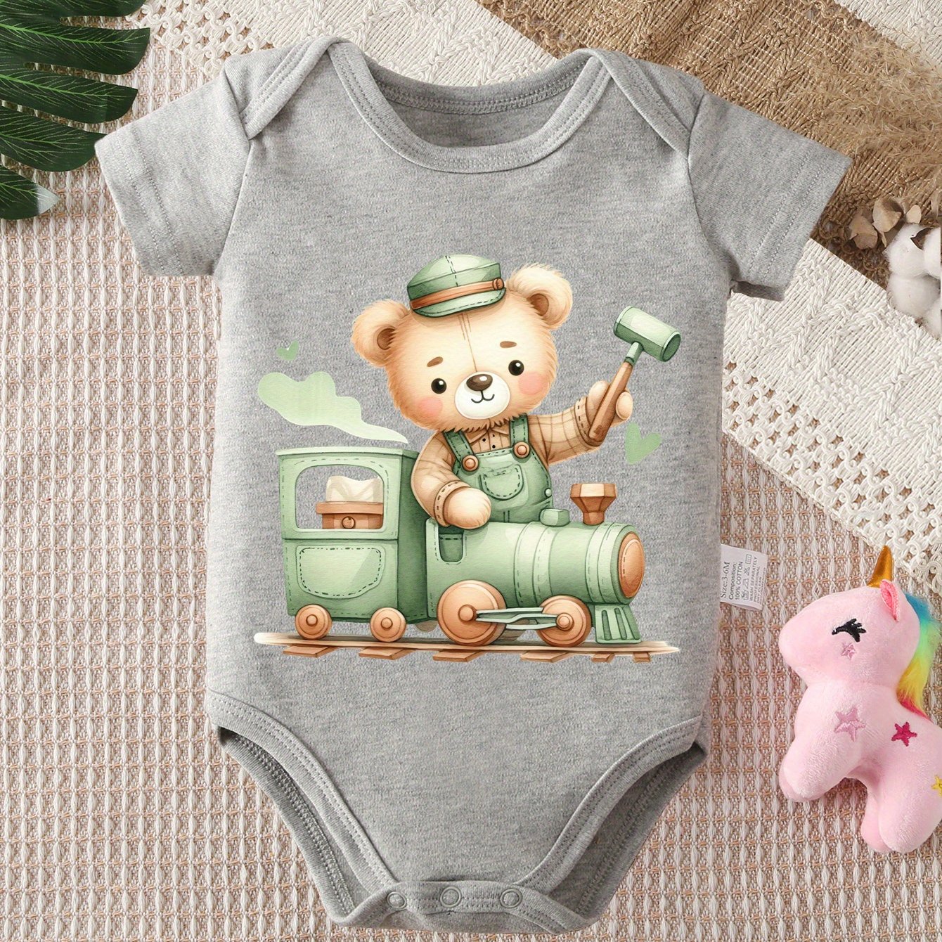 Cute Cartoon Bear Print Short Sleeve Romper for Babies 0-12 Months Soft Cotton Unisex