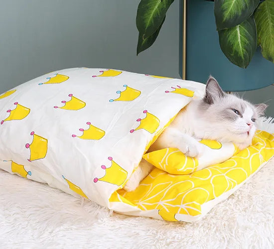 Japanese Cat Bed Warm Cat Sleeping Bag Deep Sleep Cave Winter Removable Pet House Bed for Cats Dogs Nest Cushion with Pillow