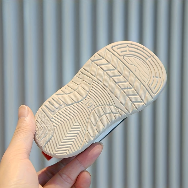 Breathable Mesh Walking Shoes for Baby Boys and Girls Ideal for Spring and Summer
