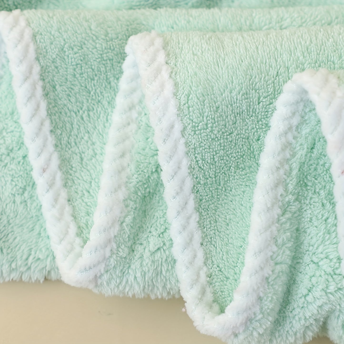 Soft Cartoon Animal Swaddling Blanket Set for Babies 0-3 Years - Reinforced Edge, Highly Absorbent and Skin-Friendly Polyester, Ideal for Bath Towel, Stroller Nap Blanket - 31.5x31.5 Inches - Machine Washable