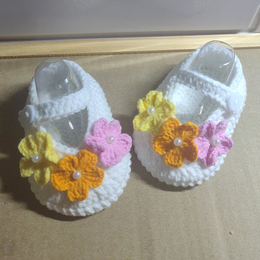 Handcrafted Crochet Baby Girl Shoes with Colorful Flower Accents - Soft Sole, Breathable Fabric, Casual Round Toe Design for Infants, Perfect for Spring/Autumn, Toddler Shoes