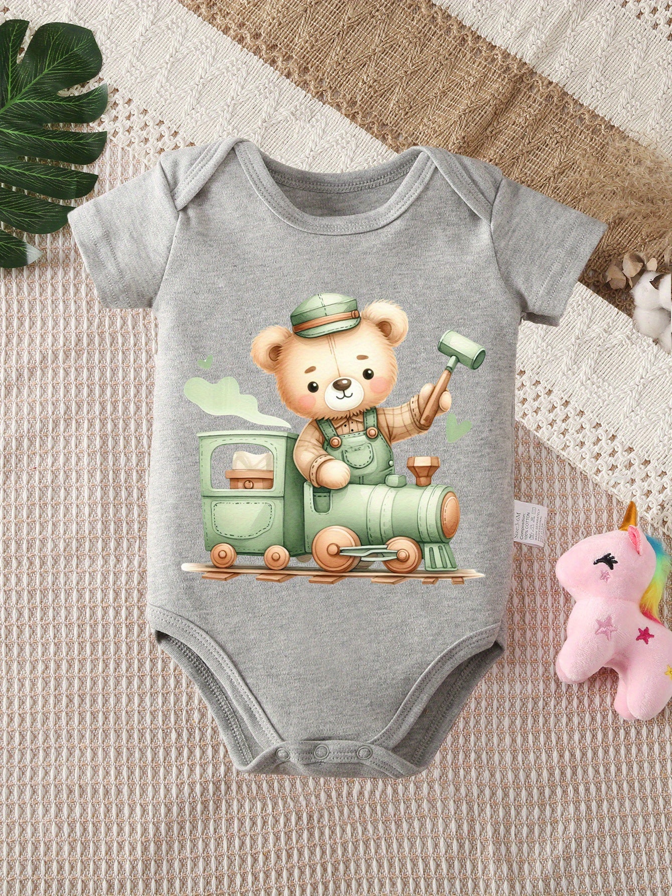 Cute Cartoon Bear Print Short Sleeve Romper for Babies 0-12 Months Soft Cotton Unisex