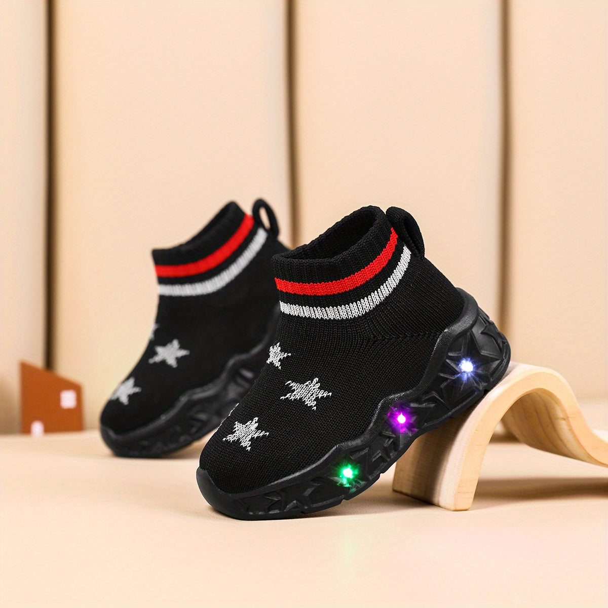 Light Up Kids Sneakers For Boys And Girls Slip Resistant Walking Shoes With Patterns