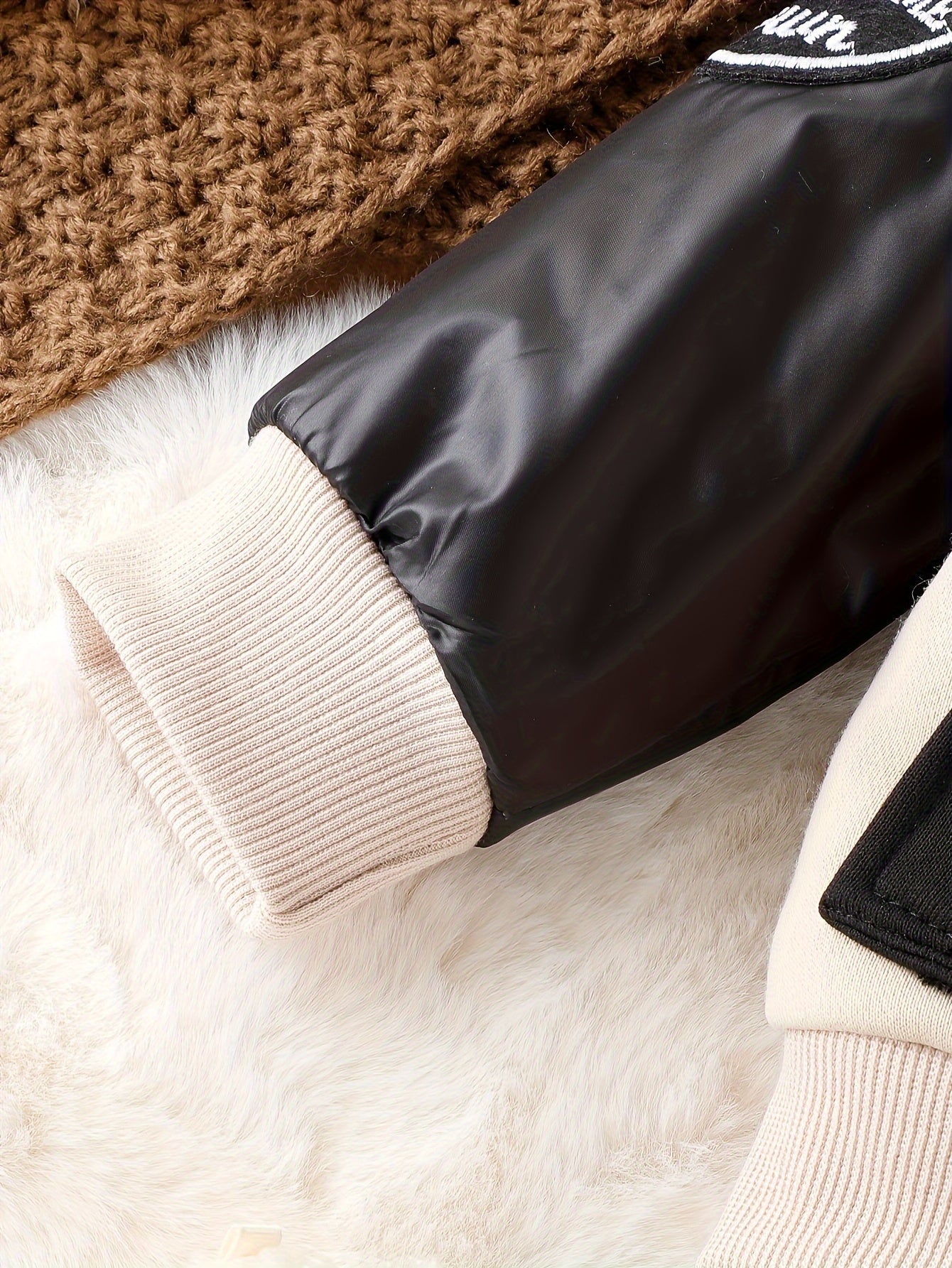 Boys 2pcs Fall Winter Outfit Set Long Sleeve Knit Sweater and Casual Pants