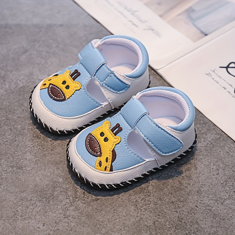 Soft-soled children's sandals 0-1 years old spring, summer and autumn anti-slip breathable head covering toddler shoes 0-6-12 months no falling baby shoes suitable for both men and women