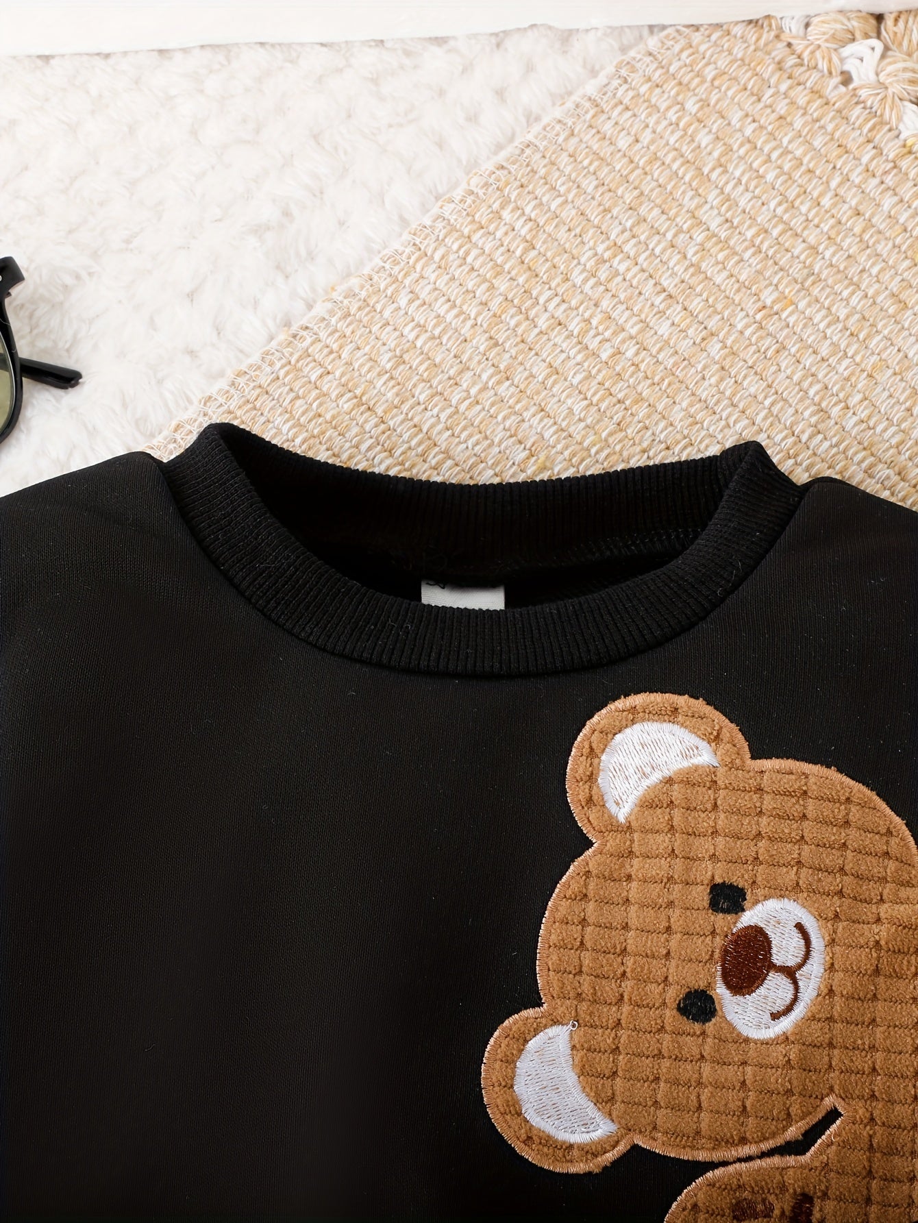 Baby Boys Cute Bear Embroidery Sweatshirt And Sweatpants 2pcs Fall Winter Outfit