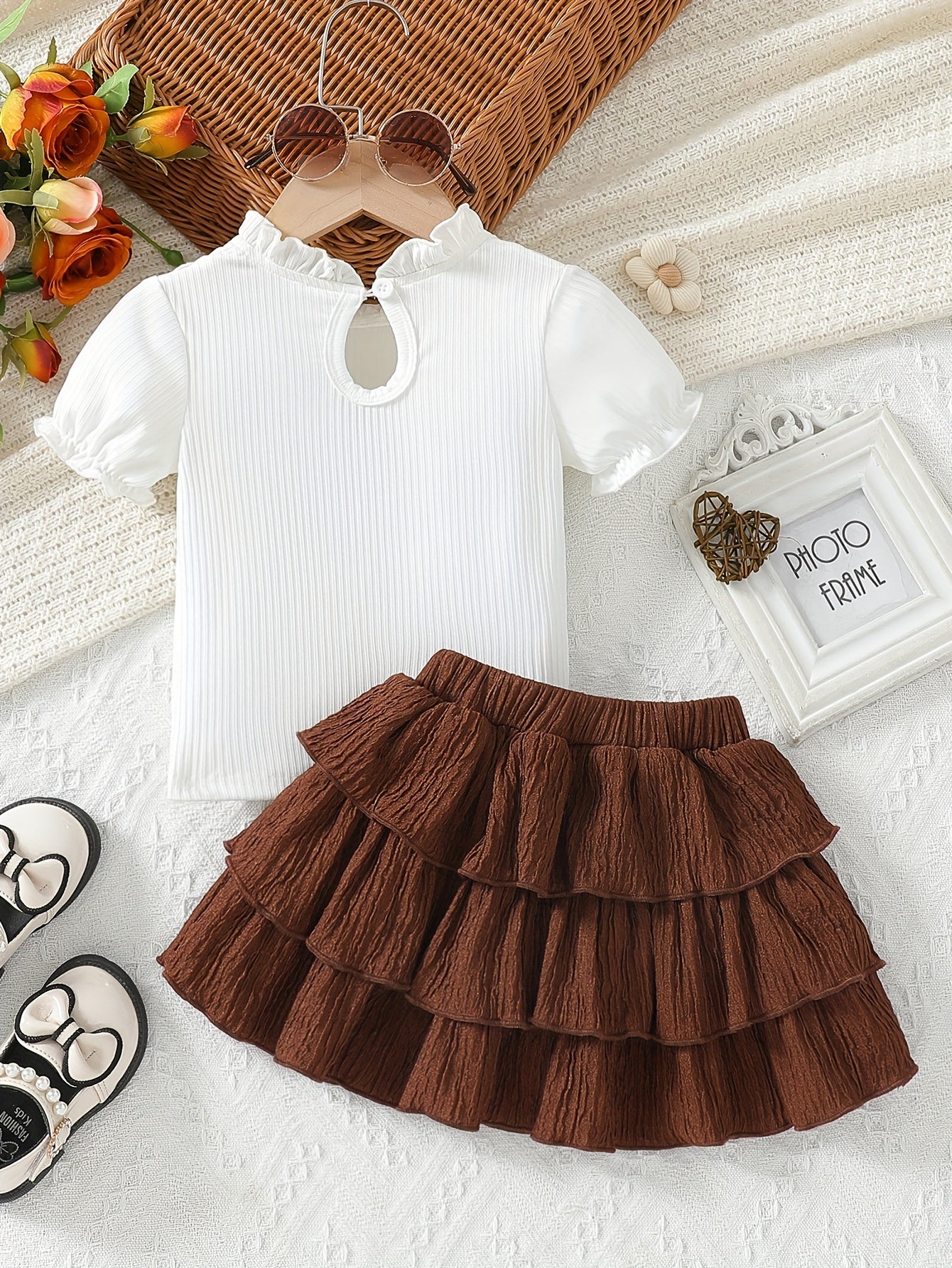 Sweet Short - Sleeved Ruffled Top In White Ribbed Fabric For Girls + Brown Pleated Short Skirt, for Outdoor
