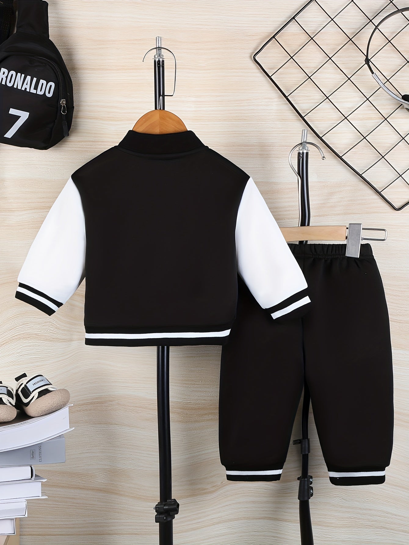 Cute Bear Hoodie and Trousers Set for Baby Boys Autumn Winter Outdoor Wear