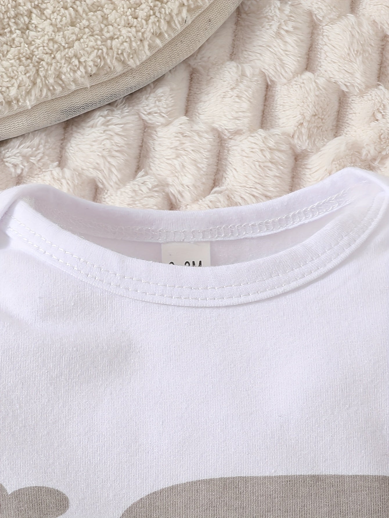 Little Peanut Youngsters Long Sleeve Rompers – Adorable Elephant Designs for Comfort