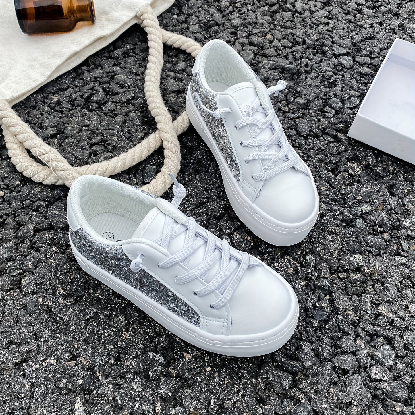 White Canvas Mid-Top Sneakers for Babies Stylish Low-Top Boys and Girls Casual Shoes
