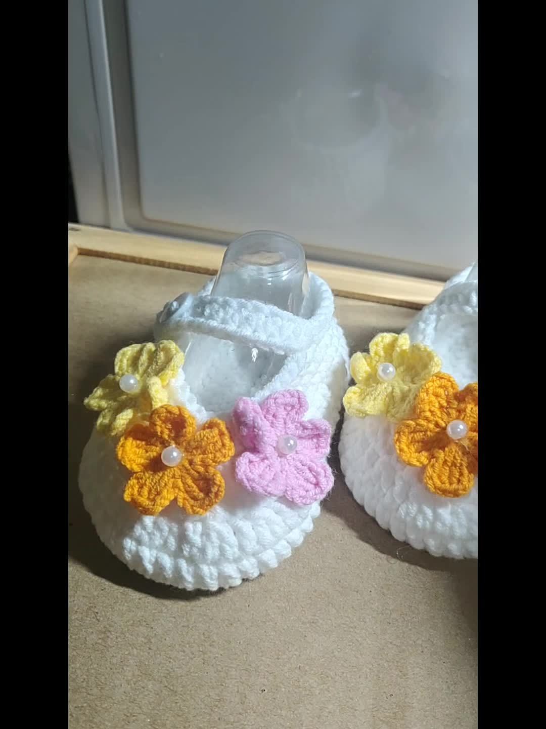 Handcrafted Crochet Baby Girl Shoes with Colorful Flower Accents - Soft Sole, Breathable Fabric, Casual Round Toe Design for Infants, Perfect for Spring/Autumn, Toddler Shoes