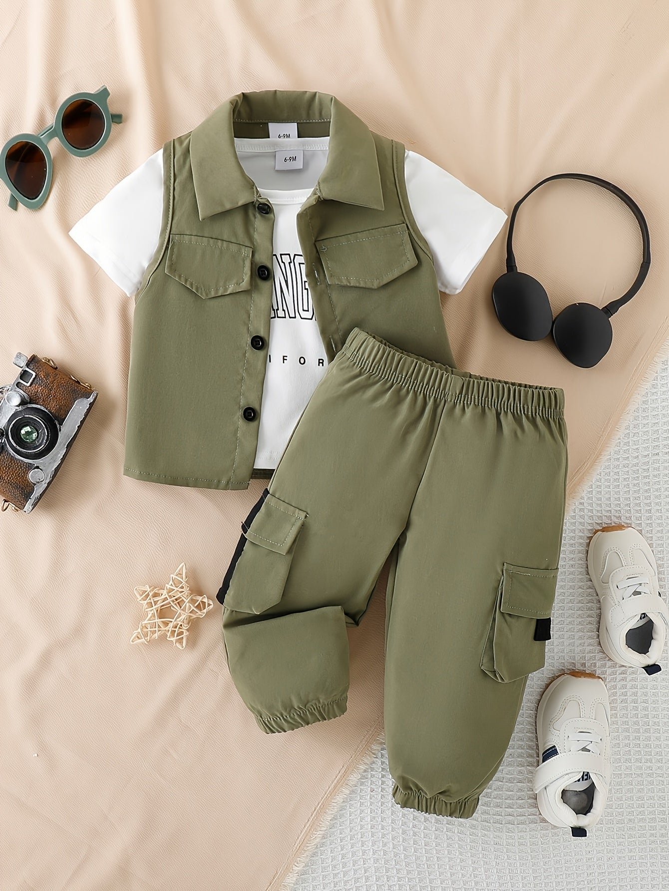 Three-Piece Short Sleeve Set with Letter Prints for Boys Infants Perfect for Spring Summer